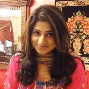 Meet your Posher, Javeria